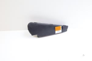 Usados Asiento de airbag Volvo V70 (SW) 2.4 D5 20V Precio € 75,00 Norma de margen ofrecido por Auto Demontage Elferink B.V.