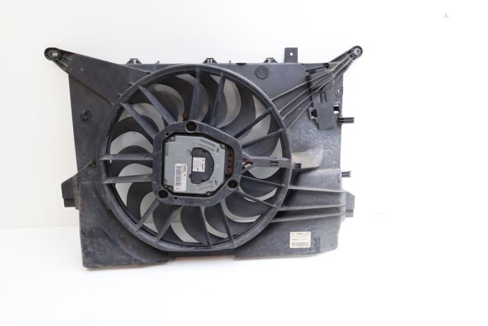 Używane Silnik wentylatora Volvo V70 (SW) 2.4 D5 20V Cena € 65,00 Procedura marży oferowane przez Auto Demontage Elferink B.V.