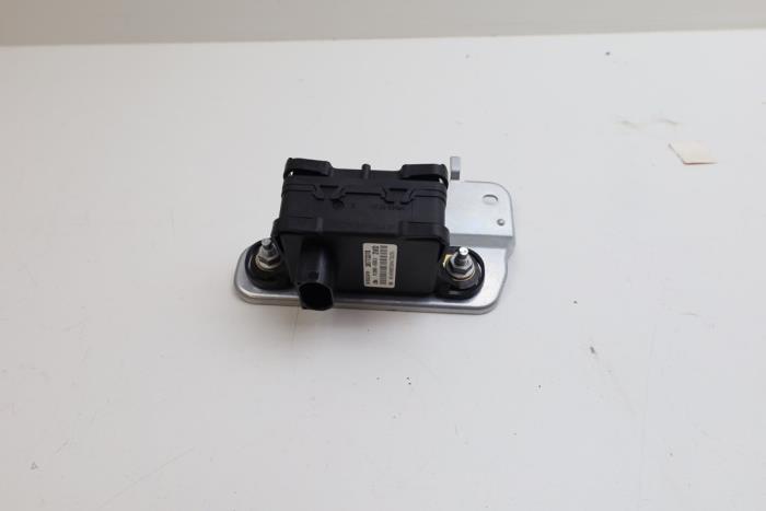Begagnade ABS-sensor Volvo V70 (SW) 2.4 D5 20V Pris € 50,00 Marginaltabell erbjuds av Auto Demontage Elferink B.V.