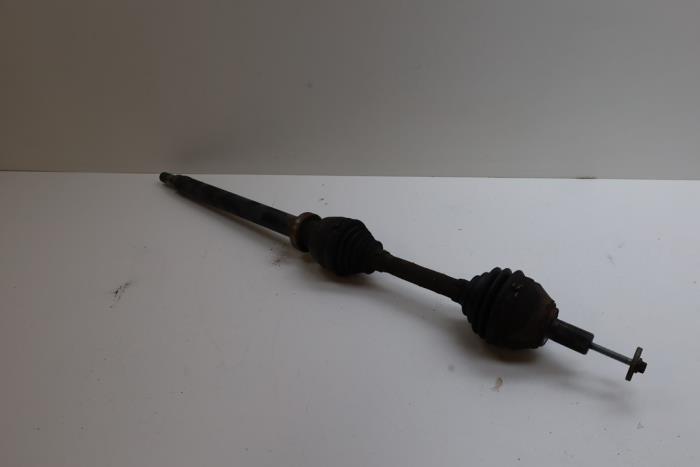 Gebrauchte Antriebswelle rechts vorne Volvo S80 (AR/AS) 2.5 T Turbo 20V Preis € 125,00 Margenregelung angeboten von Auto Demontage Elferink B.V.