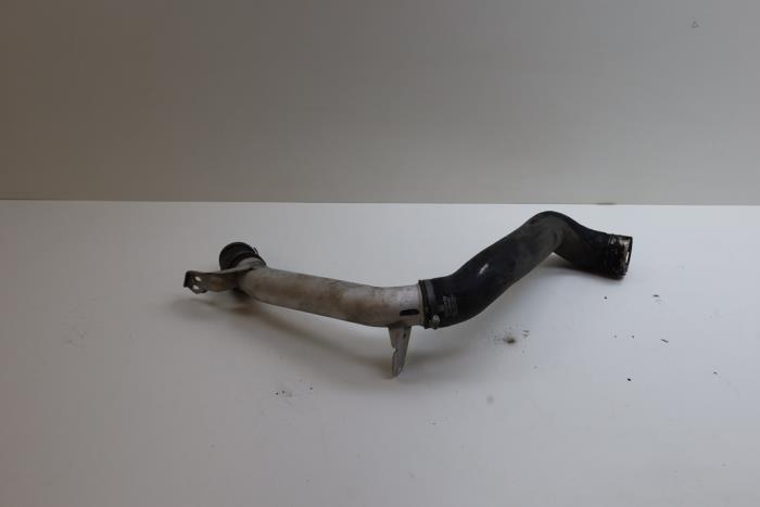 Gebrauchte Intercooler Rohr Volvo V40 (MV) 2.0 D4 16V Preis € 100,00 Margenregelung angeboten von Auto Demontage Elferink B.V.