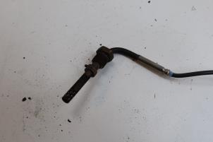 Engine temperature sensor from a Volvo V40 (MV) 2.0 D4 16V 2016