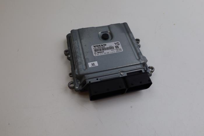 Used Engine management computer Volvo XC70 (BZ) 2.4 D5 20V 205 AWD Price € 100,00 Margin scheme offered by Auto Demontage Elferink B.V.