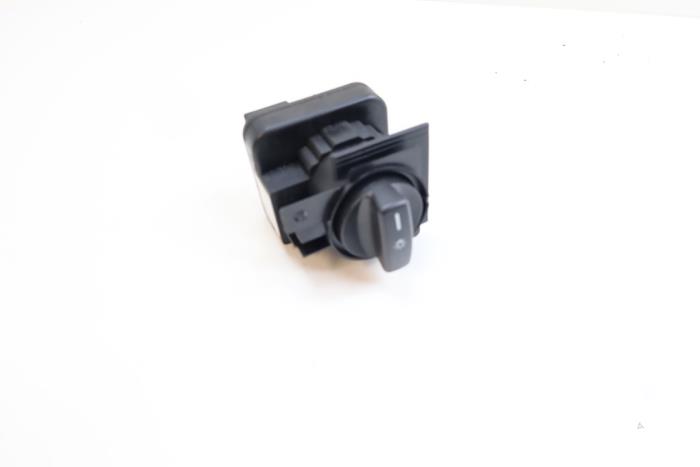 Gebrauchte Licht Schalter Mercedes A (W169) 1.5 A-160 Preis € 25,00 Margenregelung angeboten von Auto Demontage Elferink B.V.