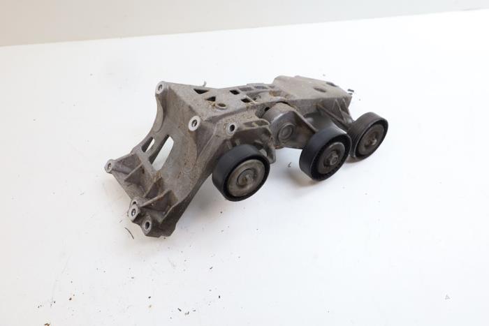 Used Engine mount Mercedes A (W169) 1.5 A-160 Price € 75,00 Margin scheme offered by Auto Demontage Elferink B.V.