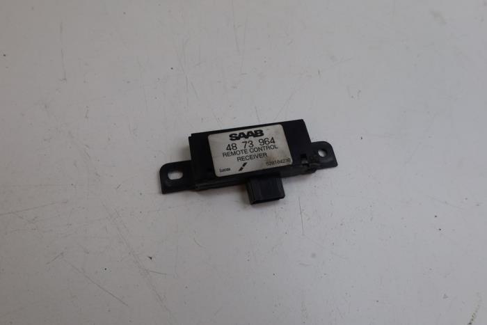 Używane Keyless Entry-Antena Saab 9-3 I (YS3D) 2.0t 16V Cena € 25,00 Procedura marży oferowane przez Auto Demontage Elferink B.V.