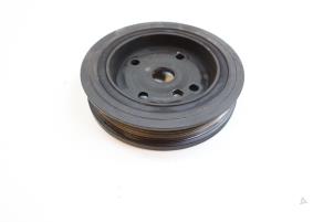 Usados Polea de cigüeñal Volvo S80 (TR/TS) 2.4 SE 20V 170 Precio € 35,00 Norma de margen ofrecido por Auto Demontage Elferink B.V.