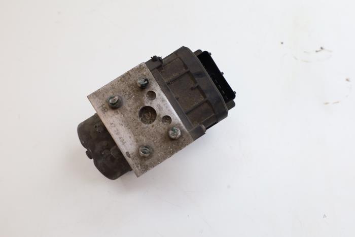 Usagé Pompe ABS Saab 9-3 I (YS3D) 2.0t 16V Prix € 100,00 Règlement à la marge proposé par Auto Demontage Elferink B.V.