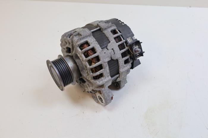 Usagé Dynamo Volvo XC60 II (UZ) 2.0 T5 16V AWD Prix € 75,00 Règlement à la marge proposé par Auto Demontage Elferink B.V.
