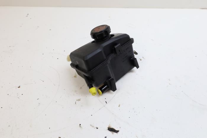 Begagnade Styrservotank Volvo XC90 I 2.9 T6 24V Pris € 25,00 Marginaltabell erbjuds av Auto Demontage Elferink B.V.
