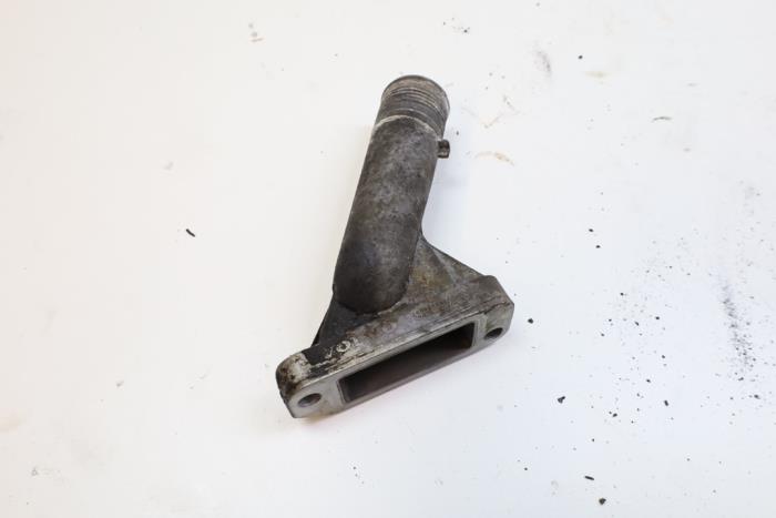 Gebrauchte Wasserrohr Volvo XC90 I 2.9 T6 24V Preis € 25,00 Margenregelung angeboten von Auto Demontage Elferink B.V.