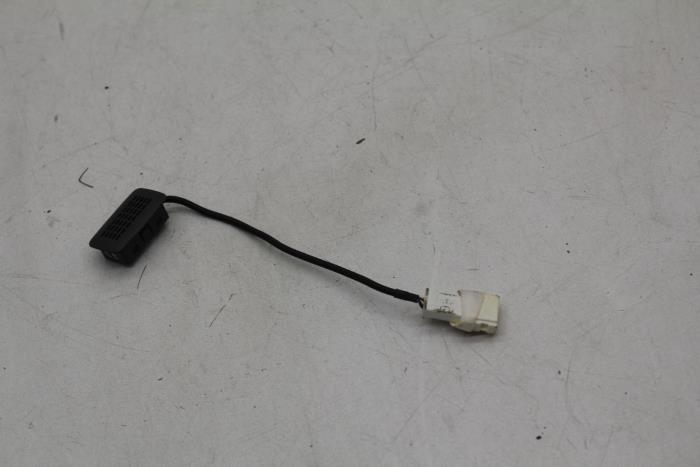 Używane Telefon Saab 9-3 I (YS3D) 2.0 SE Turbo 16V Cena € 25,00 Procedura marży oferowane przez Auto Demontage Elferink B.V.