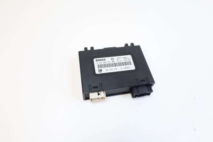 Begagnade PDC-modul Opel Vectra C 1.8 16V Pris € 40,00 Marginaltabell erbjuds av Auto Demontage Elferink B.V.