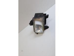 Usagé Anti brouillard gauche Opel Vectra C 1.8 16V Prix € 25,00 Règlement à la marge proposé par Auto Demontage Elferink B.V.