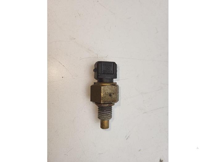 Gebrauchte Temperatursensor Motor Volvo V40 (VW) 1.8 16V Preis € 25,00 Margenregelung angeboten von Auto Demontage Elferink B.V.