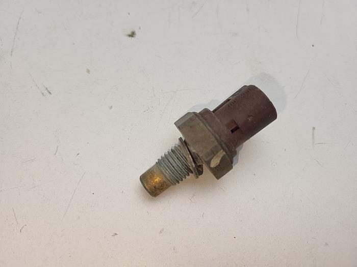 Used Engine temperature sensor Volvo S40 Price € 25,00 Margin scheme offered by Auto Demontage Elferink B.V.