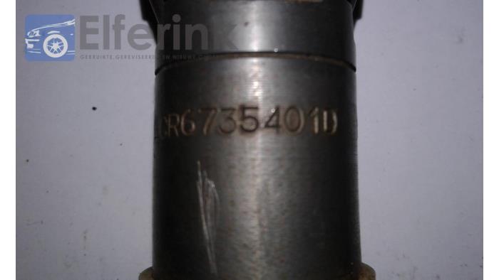 Injector (diesel) from a Volvo V40 (VW) 1.9 TD 1998