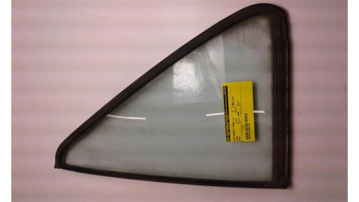 Usados Ventanilla triangular izquierda detrás Saab 9000 Precio € 25,00 Norma de margen ofrecido por Auto Demontage Elferink B.V.