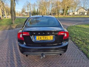 Używane Zderzak tylny Volvo S60 II (FS) 1.6 T3 16V Cena € 225,00 Procedura marży oferowane przez Auto Demontage Elferink B.V.