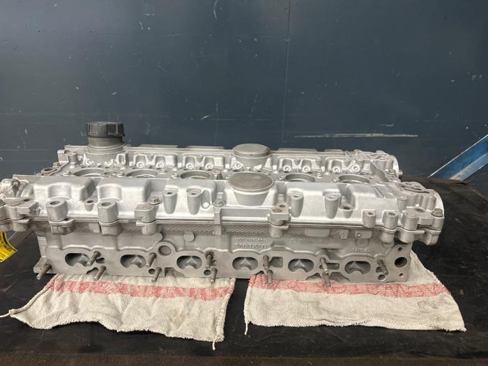 Begagnade Topplock Volvo S80 Pris € 450,00 Marginaltabell erbjuds av Auto Demontage Elferink B.V.