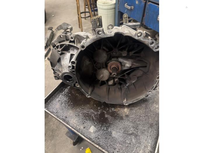 Getriebe van een Volvo S70 2.5 10V 1997