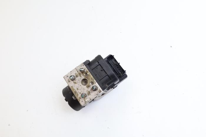 Usagé Pompe ABS Saab 9-3 I (YS3D) 2.0,S 16V Prix € 100,00 Règlement à la marge proposé par Auto Demontage Elferink B.V.