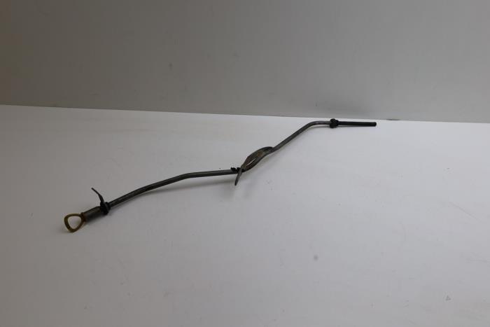 Gebrauchte Ölmessstab Mercedes B (W245) 2.0 B-200 16V Turbo Preis € 35,00 Margenregelung angeboten von Auto Demontage Elferink B.V.