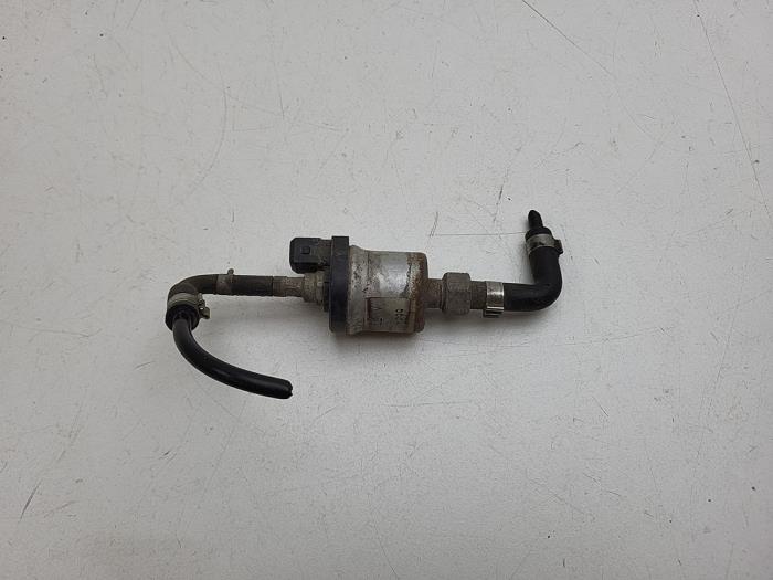 Begagnade Bränsletrycksregulator Saab 9-3 I (YS3D) 2.2 TiD 16V Pris € 40,00 Marginaltabell erbjuds av Auto Demontage Elferink B.V.