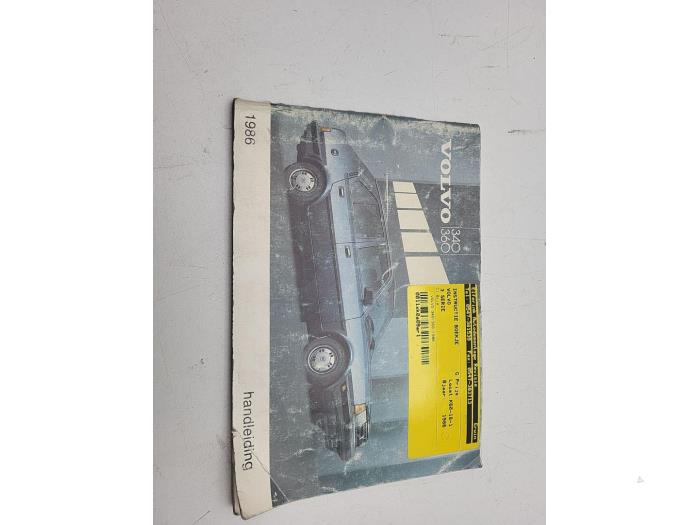 Używane Instrukcja Volvo 340 1.4 Cena € 25,00 Procedura marży oferowane przez Auto Demontage Elferink B.V.