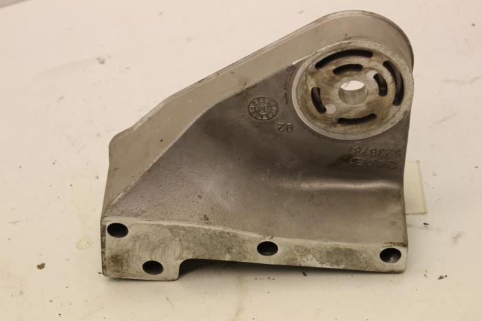 Used Engine mount Saab 9-5 (YS3E) 2.2 TiD 16V Price € 25,00 Margin scheme offered by Auto Demontage Elferink B.V.