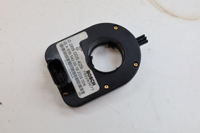 Begagnade Styrvinkelsensor Mercedes Vito (639.6) 2.2 111 CDI 16V Pris € 35,00 Marginaltabell erbjuds av Auto Demontage Elferink B.V.