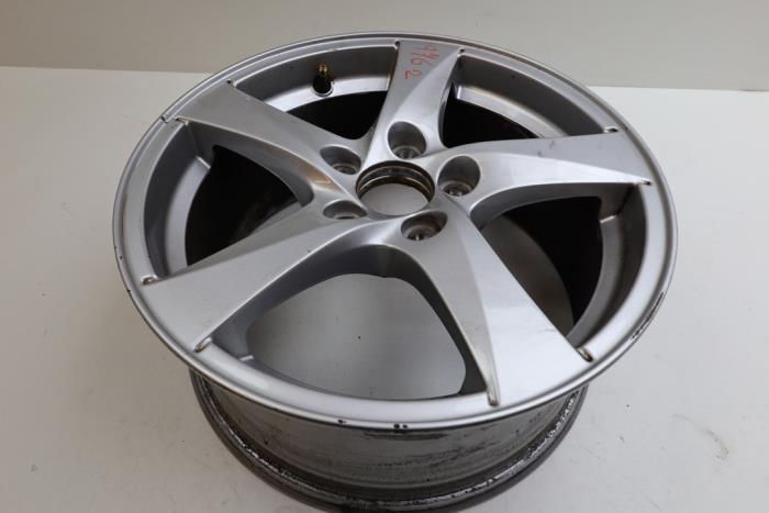 Używane Obrecz Volvo V40 (MV) 1.6 T4 GTDi 16V Cena € 90,00 Procedura marży oferowane przez Auto Demontage Elferink B.V.