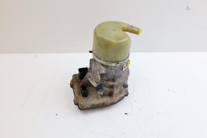 Usados Bomba de dirección asistida Volvo V60 I (FW/GW) 1.6 T3 16V Precio € 75,00 Norma de margen ofrecido por Auto Demontage Elferink B.V.