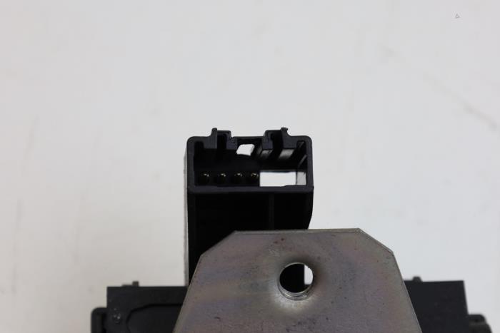 Tailgate lock mechanism Volvo V60 I 1.6 T3 16V - 31276696