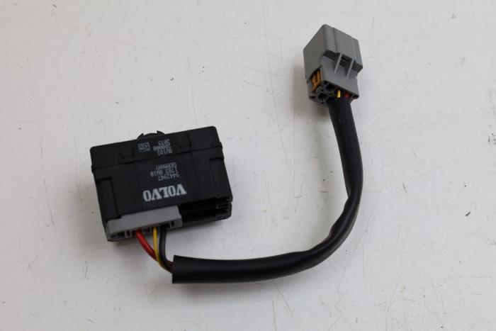 Usagé Module de chauffage de siège Volvo V70 (SW) 2.4 T 20V Prix € 40,00 Règlement à la marge proposé par Auto Demontage Elferink B.V.