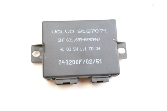 Begagnade PDC-modul Volvo V70 (SW) 2.4 T 20V Pris € 50,00 Marginaltabell erbjuds av Auto Demontage Elferink B.V.