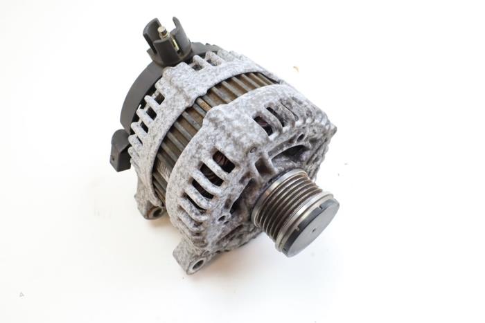 Begagnade Dynamo Volvo V70 (BW) 2.0 D 16V Pris € 50,00 Marginaltabell erbjuds av Auto Demontage Elferink B.V.