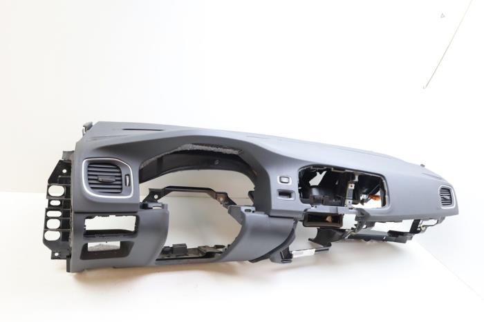 Używane Panel Volvo V60 I (FW/GW) 2.0 D3 20V Cena € 400,00 Procedura marży oferowane przez Auto Demontage Elferink B.V.