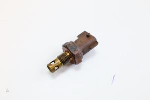 Engine temperature sensor from a Saab 9-3 I (YS3D) 2.0t 16V 2000