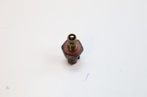 Engine temperature sensor from a Saab 9-3 I (YS3D) 2.0t 16V 2000