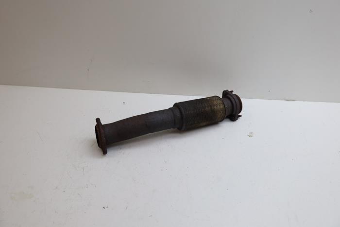 Used Exhaust middle section Saab 9-5 Estate (YS3E) 2.3t 16V Price € 30,00 Margin scheme offered by Auto Demontage Elferink B.V.