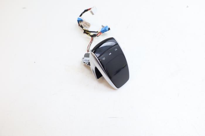 Usados Interruptor MMI Mercedes E (W213) E-220d 2.0 Turbo 16V Precio € 150,00 Norma de margen ofrecido por Auto Demontage Elferink B.V.