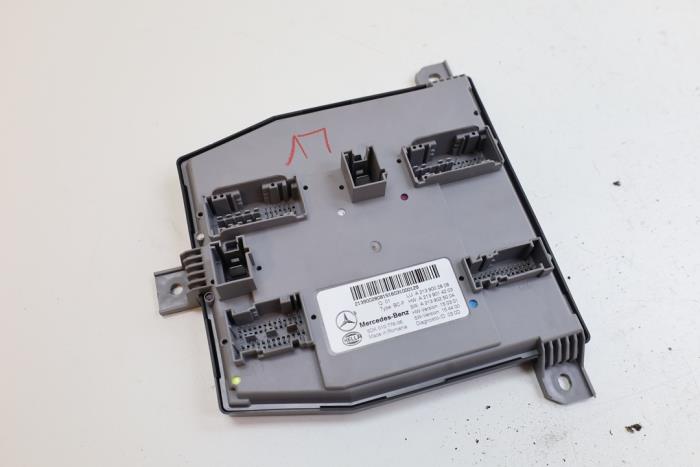 Używane Sterownik Body Control Mercedes E (W213) E-220d 2.0 Turbo 16V Cena € 100,00 Procedura marży oferowane przez Auto Demontage Elferink B.V.