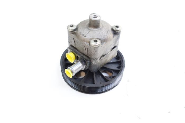 Usagé Pompe de direction Volvo S60 I (RS/HV) 2.4 D5 20V Prix € 125,00 Règlement à la marge proposé par Auto Demontage Elferink B.V.