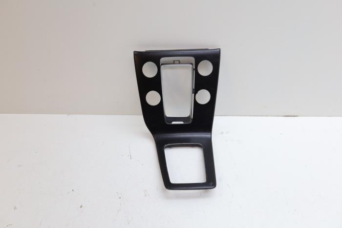 Gebrauchte Radioblende Volvo V40 (MV) 2.0 T2 16V Preis € 50,00 Margenregelung angeboten von Auto Demontage Elferink B.V.