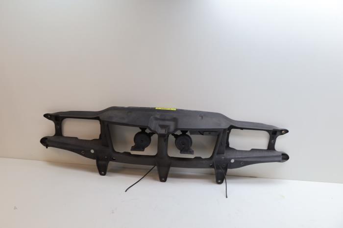 Begagnade Front Volvo C70 (NK) 2.5 Turbo LPT 20V Pris € 100,00 Marginaltabell erbjuds av Auto Demontage Elferink B.V.
