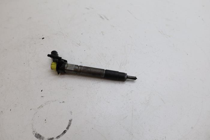 Usagé Injecteurs Mercedes Vito (639.6) 2.2 111 CDI 16V Prix € 125,00 Règlement à la marge proposé par Auto Demontage Elferink B.V.