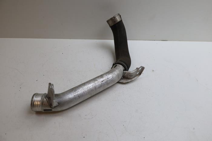 Gebrauchte Intercooler Rohr Volvo V40 (MV) 2.0 T2 16V Preis € 50,00 Margenregelung angeboten von Auto Demontage Elferink B.V.