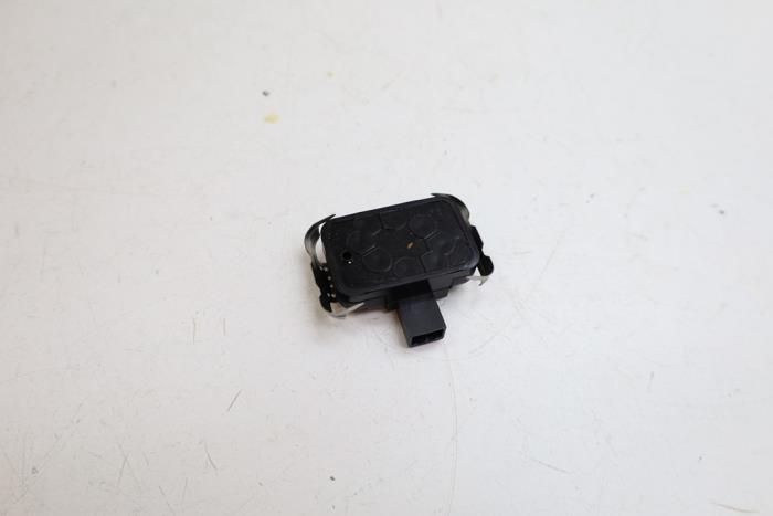 Begagnade Regnsensor Volvo V70 (SW) 2.4 D5 20V Pris € 25,00 Marginaltabell erbjuds av Auto Demontage Elferink B.V.