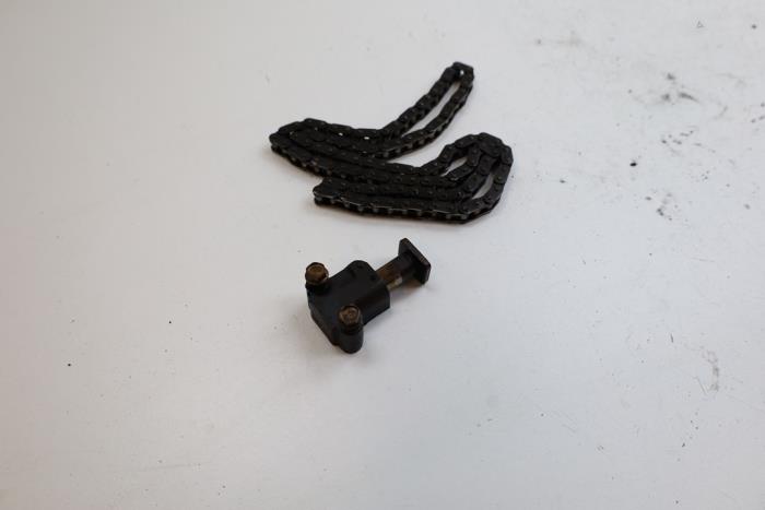 Gebrauchte Verteilerkette Saab 900 I Combi Coupé 2.0 i Preis € 40,00 Margenregelung angeboten von Auto Demontage Elferink B.V.